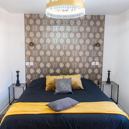 Apartment De La Noblesse - Designed By C.m