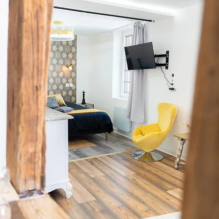 Apartment De La Noblesse - Designed By C.m *